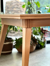 Load image into Gallery viewer, Vintage Oak Dining Room Set