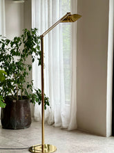 Load image into Gallery viewer, Brass Floor Lamp