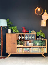 Load image into Gallery viewer, Multipurpose Bookshelf / Drinks Cabinet