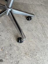 Load image into Gallery viewer, Retro Office Swivel Chair