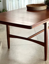 Load image into Gallery viewer, Large DS Vorster & Co Extendable Dining Table