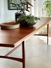 Load image into Gallery viewer, Large DS Vorster & Co Extendable Dining Table