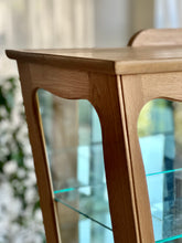 Load image into Gallery viewer, Retro Oak Display/ Drinks Cabinet