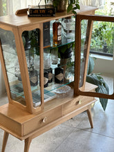 Load image into Gallery viewer, Retro Oak Display/ Drinks Cabinet
