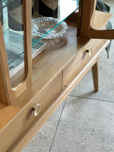 Load image into Gallery viewer, Retro Oak Display/ Drinks Cabinet