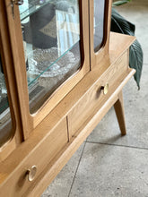Load image into Gallery viewer, Retro Oak Display/ Drinks Cabinet