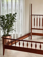Load image into Gallery viewer, Queen Bed in Solid Sapele Mahogany