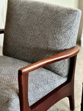 Load image into Gallery viewer, Mid-Century Armchair