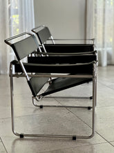 Load image into Gallery viewer, Pair of Vintage Wassily Chairs