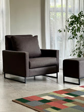 Load image into Gallery viewer, Relaxing Armchair with Matching Ottoman