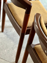Load image into Gallery viewer, Stackable Set Of Four Dining chairs