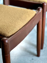 Load image into Gallery viewer, Stackable Set Of Four Dining chairs