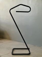 Load image into Gallery viewer, Modernist Dumb Valet