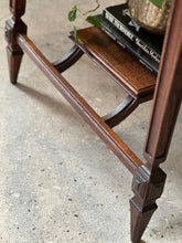 Load image into Gallery viewer, Lamp Table / Side Table