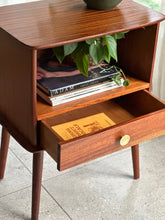 Load image into Gallery viewer, Mid-Century Pedestal