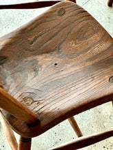 Load image into Gallery viewer, Set of Vintage Eight Windsor Spindle Chairs