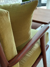Load image into Gallery viewer, Mid-Century Couch