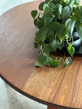 Load image into Gallery viewer, Round Coffee Table