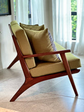 Load image into Gallery viewer, Mid-Century Couch