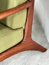 Load image into Gallery viewer, Mid-Century Couch