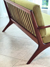 Load image into Gallery viewer, Mid-Century Couch