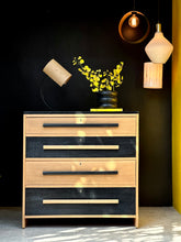 Load image into Gallery viewer, Solid Oak Chest of Drawers