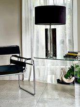 Load image into Gallery viewer, Sciolari Table Lamp