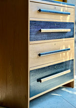 Load image into Gallery viewer, Solid Oak Chest of Drawers