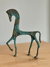 Load image into Gallery viewer, Etruscan Style Horse
