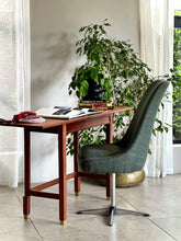 Load image into Gallery viewer, G-Plan Server/Console