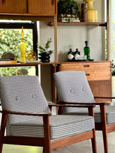 Load image into Gallery viewer, Pair of Parker Knoll Armchairs - In Houndstooth