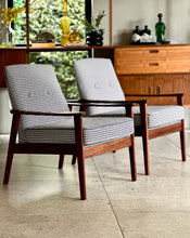 Load image into Gallery viewer, Pair of Parker Knoll Armchairs - In Houndstooth