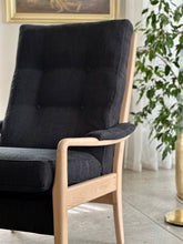 Load image into Gallery viewer, Cintique Armchair