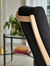 Load image into Gallery viewer, Cintique Armchair