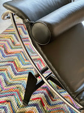 Load image into Gallery viewer, LC4 Le Corbusier Chaise Longue