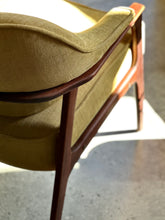 Load image into Gallery viewer, Occasional Armchair