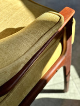 Load image into Gallery viewer, Occasional Armchair