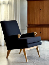 Load image into Gallery viewer, Parker Knoll 1960's Armchair