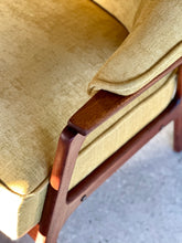 Load image into Gallery viewer, Occasional Armchair