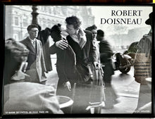 Load image into Gallery viewer, Robert Doisneau Framed Print