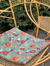 Load image into Gallery viewer, Retro Four Seater Garden Set