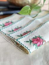 Load image into Gallery viewer, Table Ware