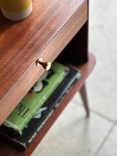 Load image into Gallery viewer, Vintage Pedestal