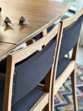 Load image into Gallery viewer, Vintage Dining Set With Extendable Table