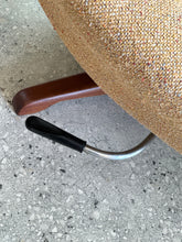 Load image into Gallery viewer, Grafton Everest Chair & Ottoman