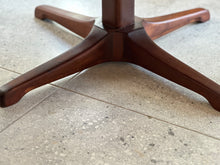 Load image into Gallery viewer, Grafton Everest Chair & Ottoman