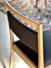 Load image into Gallery viewer, Vintage Dining Set With Extendable Table