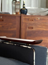 Load image into Gallery viewer, Retro Feature Chair