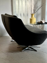 Load image into Gallery viewer, Retro Upholstered Zodiac Couch