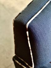 Load image into Gallery viewer, Retro Feature Chair